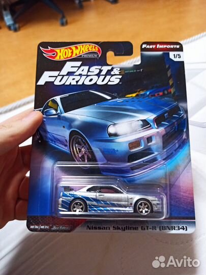 Hot wheels premium Nissan Skyline r34