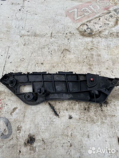 Toyota Rav4 Ca40 Кронштейн переднего бампера