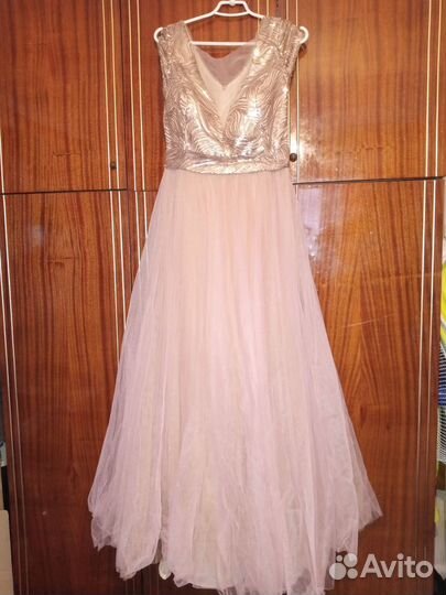 Вечернее платье