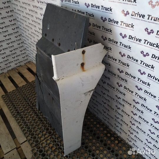 Крыло (задняя часть) переднее правое Man Tgx