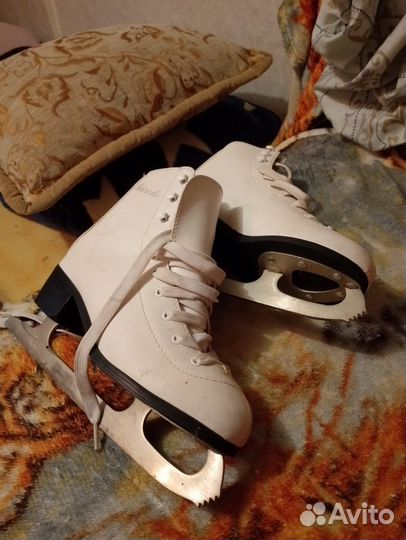 Коньки женские 39 40 размер