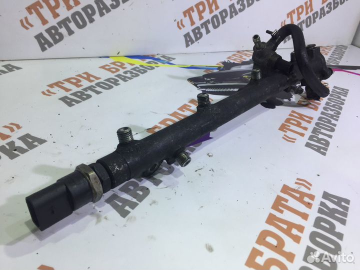 Мерседес Вито Топливная рейка