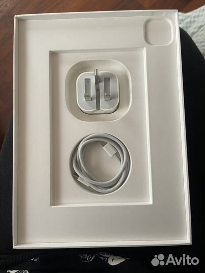 iPad pro 11 2022 256gb wi-fi + pencil