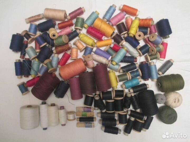 Нитки змейки иглы пуговицы расходники для шитья