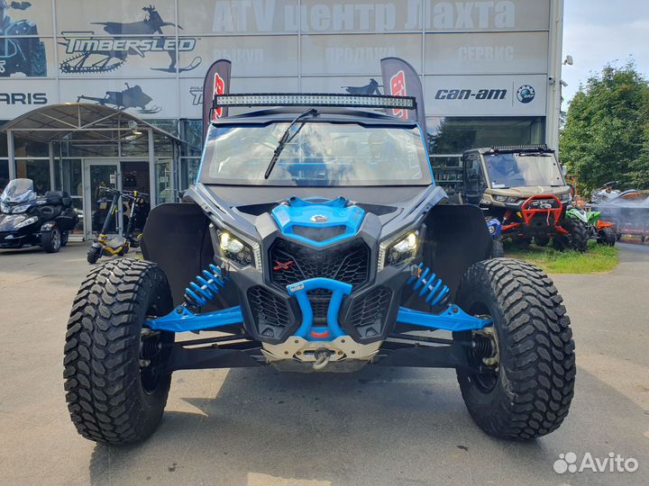 Багги BRP Can-am Maverick X3 X RC Turbo RR