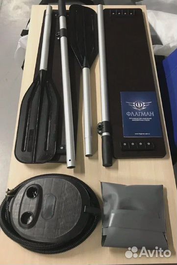 Лодка Флагман 320; пиксель