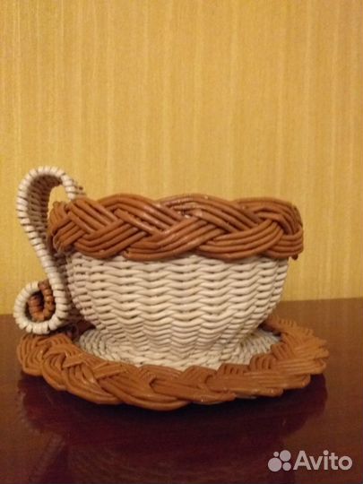 Чашка-конфетница. Используется для конфет и фрукто