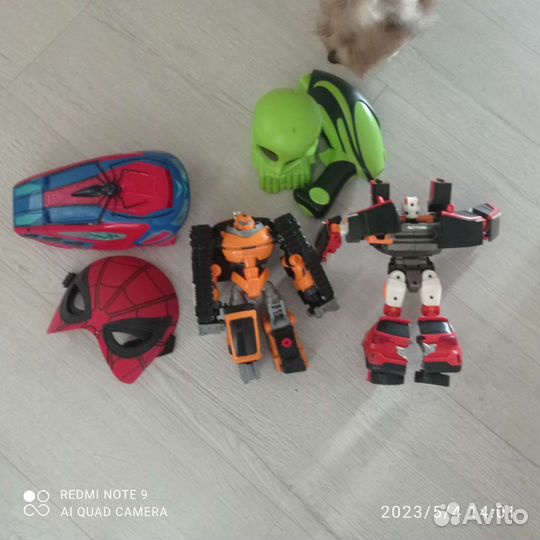 Игрушки для мальчика 3-6 лет тоботы человек паук