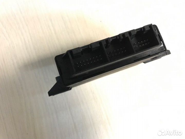 Блок управления парктрониками Audi Q3 8U 2014