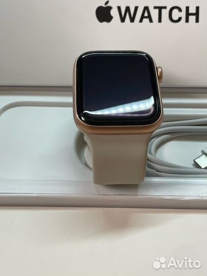 Часы Apple Watch SE 44mm Оригинал 100%