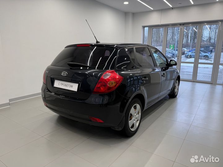 Kia Ceed 1.6 AT, 2008, 270 660 км