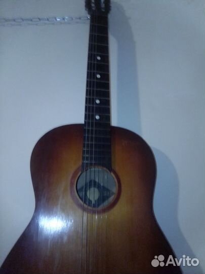 Гитара старинная семиструнная