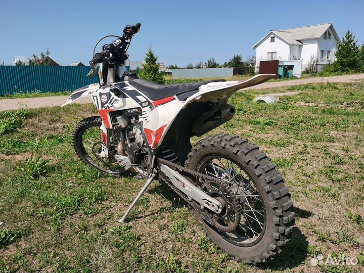 Gr7 250 2t