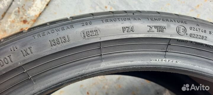 Pirelli P Zero PZ4 255/35 R21 98Y