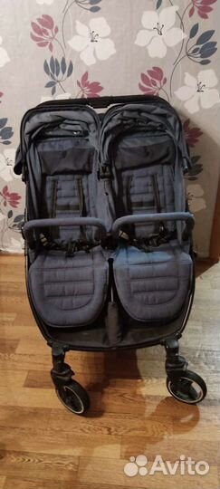 Коляска прогулочная