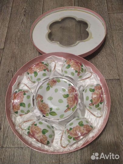 Сервиз чайный фарфоровый