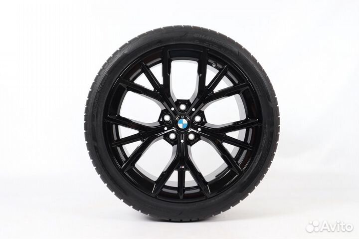 R19 Pirelli P Zero Winter 275/35, PCD 5x112 DIA 66.6