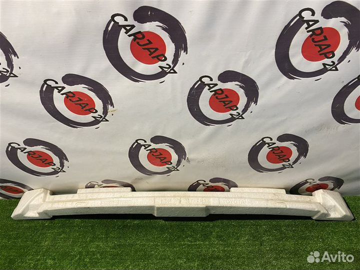 Абсорбер бампера(11) передний Toyota Prius ZVW30