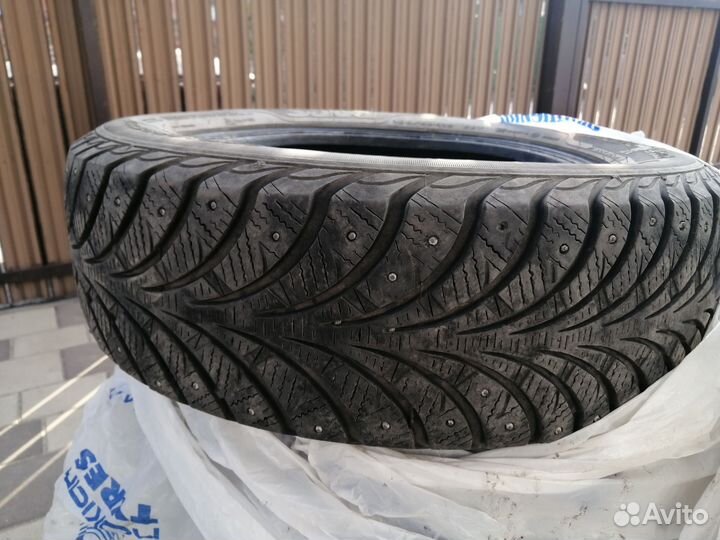 Sava Eskimo Stud 185/65 R15