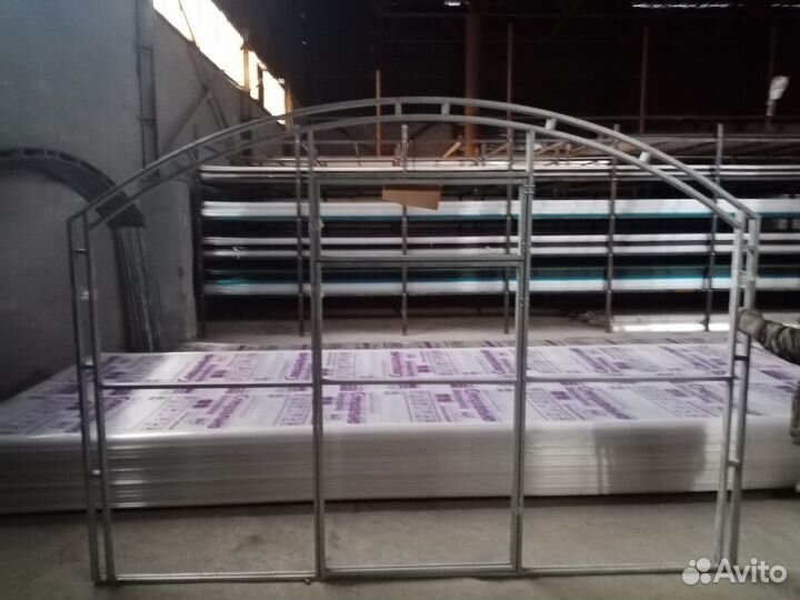 Теплица прямостенная