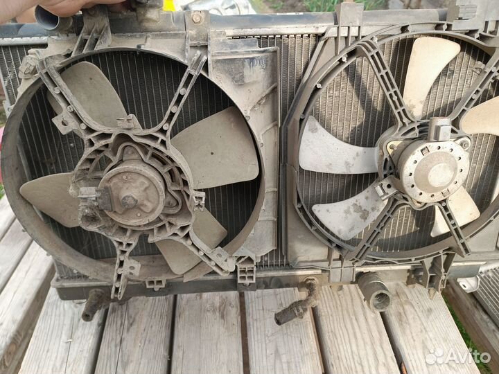 Радиатор Mazda Premacy