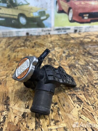 Горловина тройник охлаждения Киа Рио 3