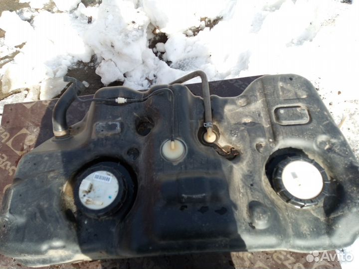 Бензобак Nissan qashqai j 10