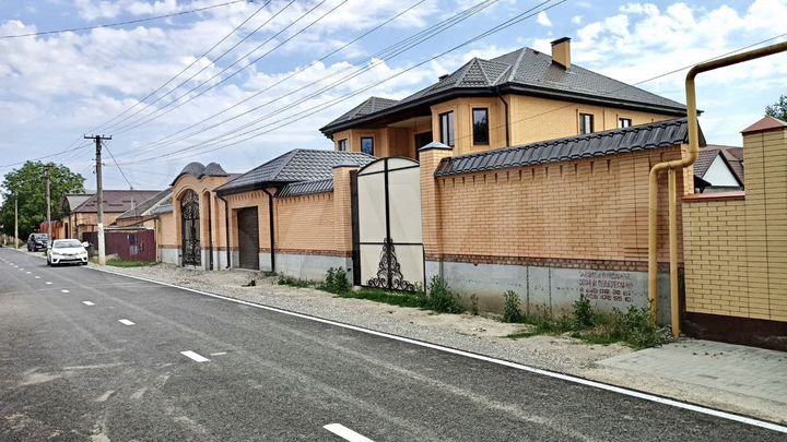 Дом 350 м² на участке 5,5 сот.