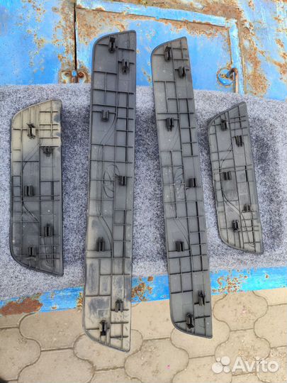 Накладки на пороги hyundai elantra 5 поколения