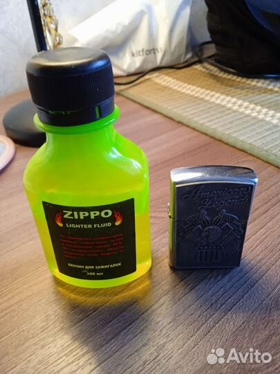 Зажигалка бензиновая типа zippo с бензином