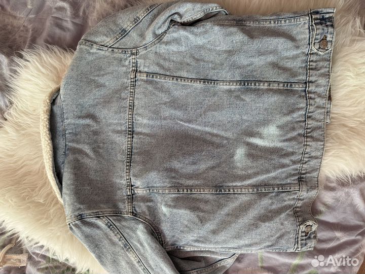 Джинсовая куртка bershka