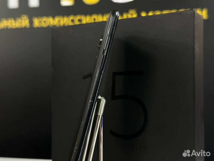 Meizu 15 Lite, 4/32 ГБ