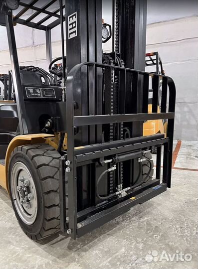 Вилочный погрузчик UN Forklift FD35, 2024