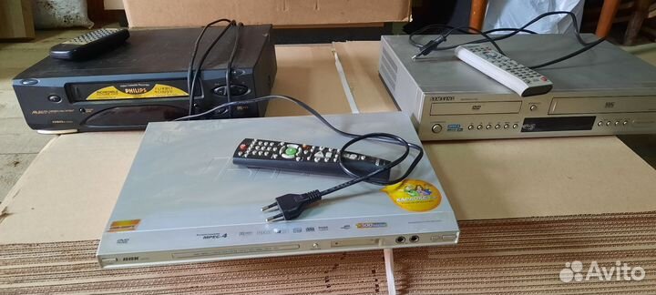 Dvd плеер и видиомагнитофон Phillips, Samsung