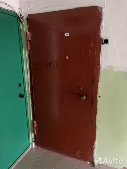 Дверь входная металлическая бу