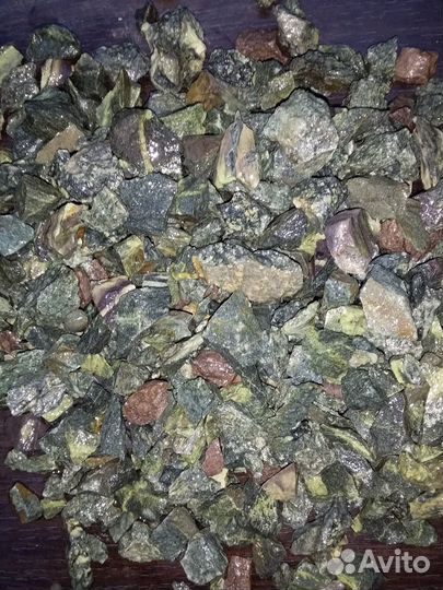 Грунт из природного камня змеевик