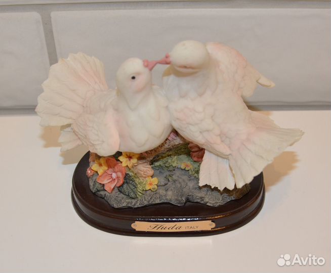 Статуэтка huda italy Голубки