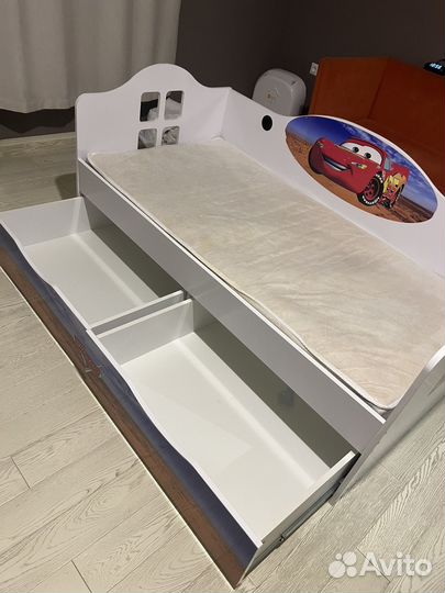 Детская кровать от 3 лет с бортиками