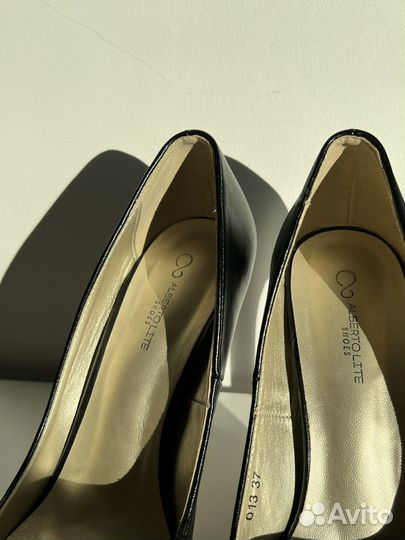 Туфли женские лодочки 37 р