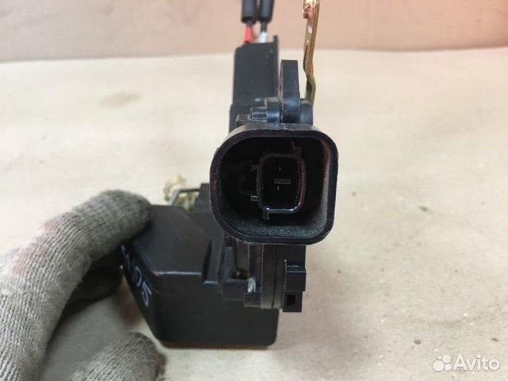 Замок двери передний правый Lifan Solano 2 650