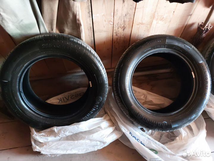 Continental ContiPremiumContact 5 225/60 R17