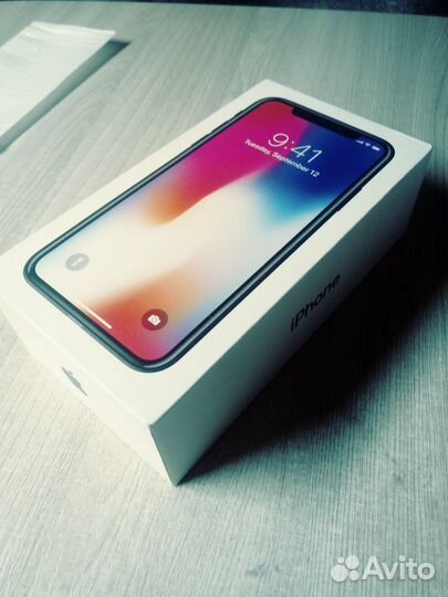 iPhone X, 64 ГБ