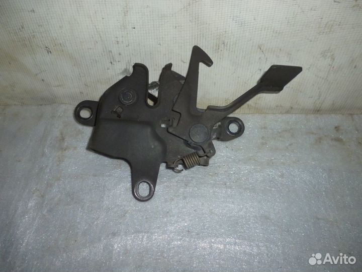 Замок капота Toyota Caldina AT211, ST210, ST215, S