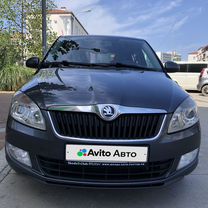 Skoda Fabia 1.6 AT, 2013, 257 000 км, с пробегом, цена 975 000 руб.