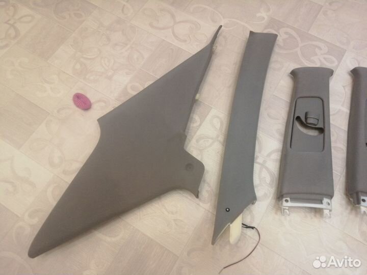 Обшивки стоек салона Toyota Mark 2 110