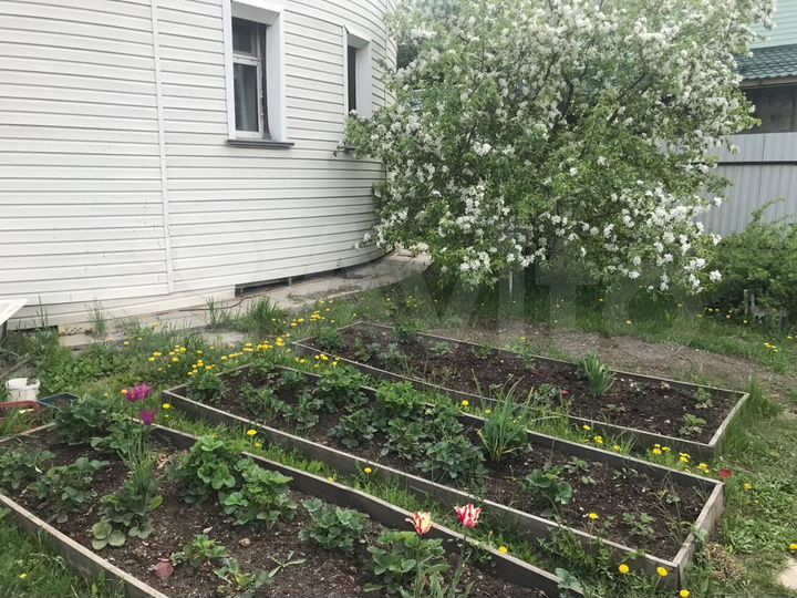 Дом 304,4 м² на участке 7 сот.