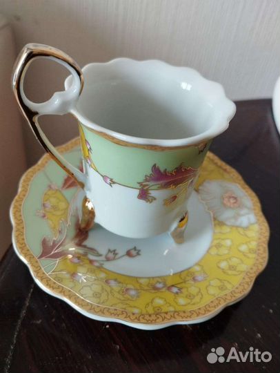 Набор кофейных чашек с блюдцами