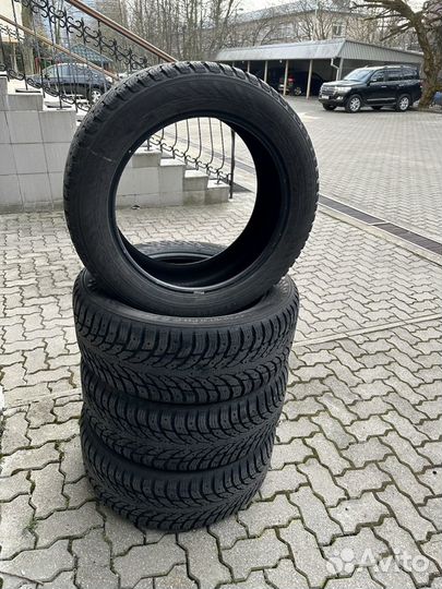 Nokian Tyres Hakkapeliitta 9 SUV 265/50 R20