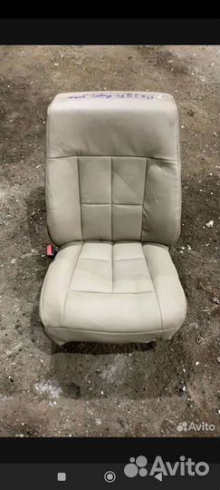 Сиденье Lincoln Navigator