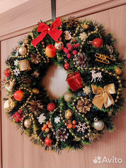 Венок новогодний ручной работы